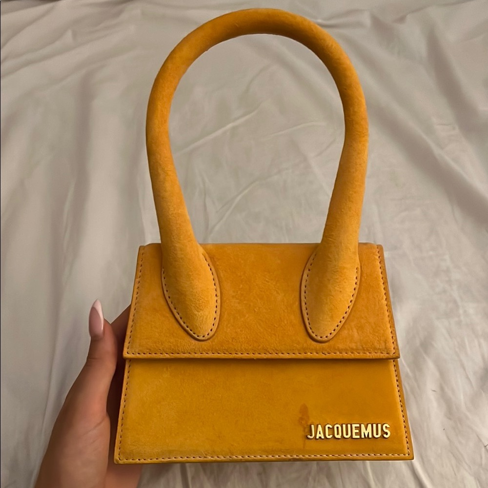 Jacquemus Le Chiquito Moyen suede (orange)